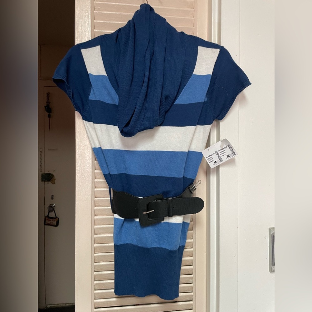 BLUE STRIPES KNIT  CAP SLEEVES WITH BLACK ELASTIC BELT 16”p 26”L STRETCHY SOFT
